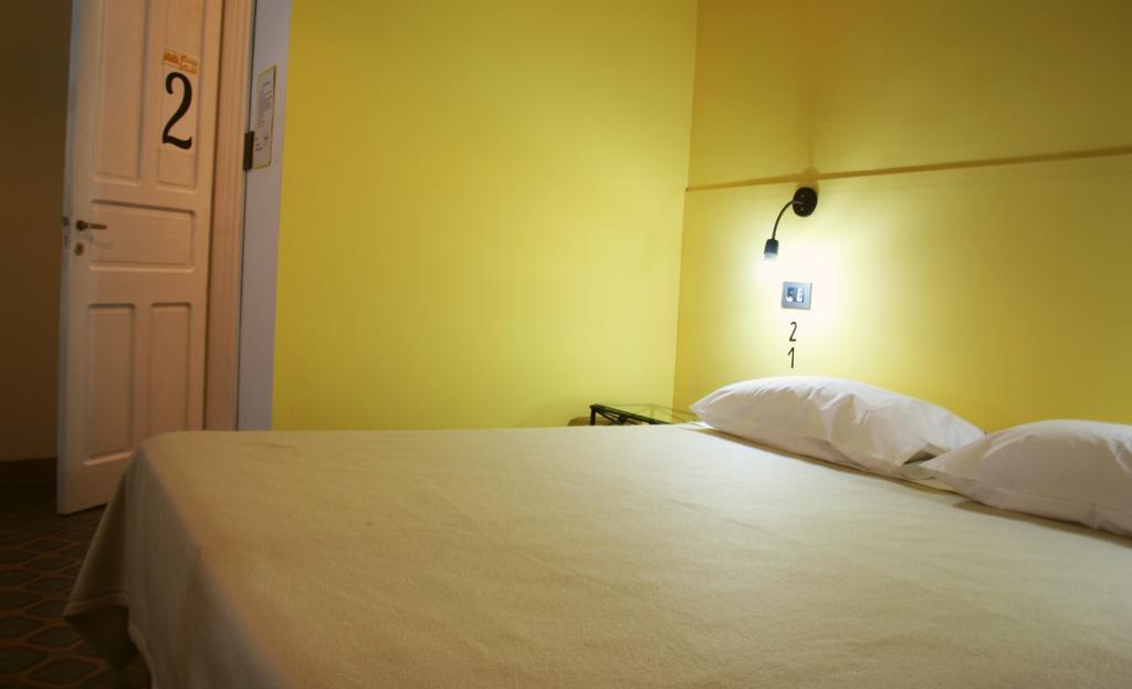 Antonieta Hostel Сан Рафаел Стая снимка
